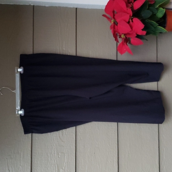 ALFRED DUNNER Plus Size 22W Black Capri Flower accent - Picture 4 of 4